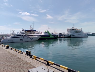 Сочи, Морской причал, район Маяк, Войкова, 1,